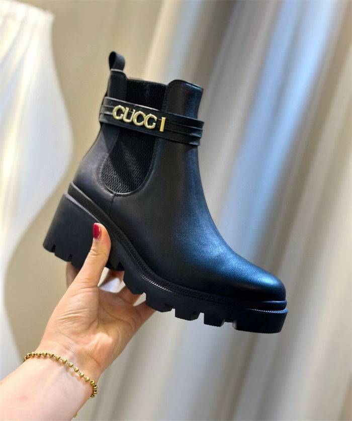 Gucci Ankle Boots Leather with Logo