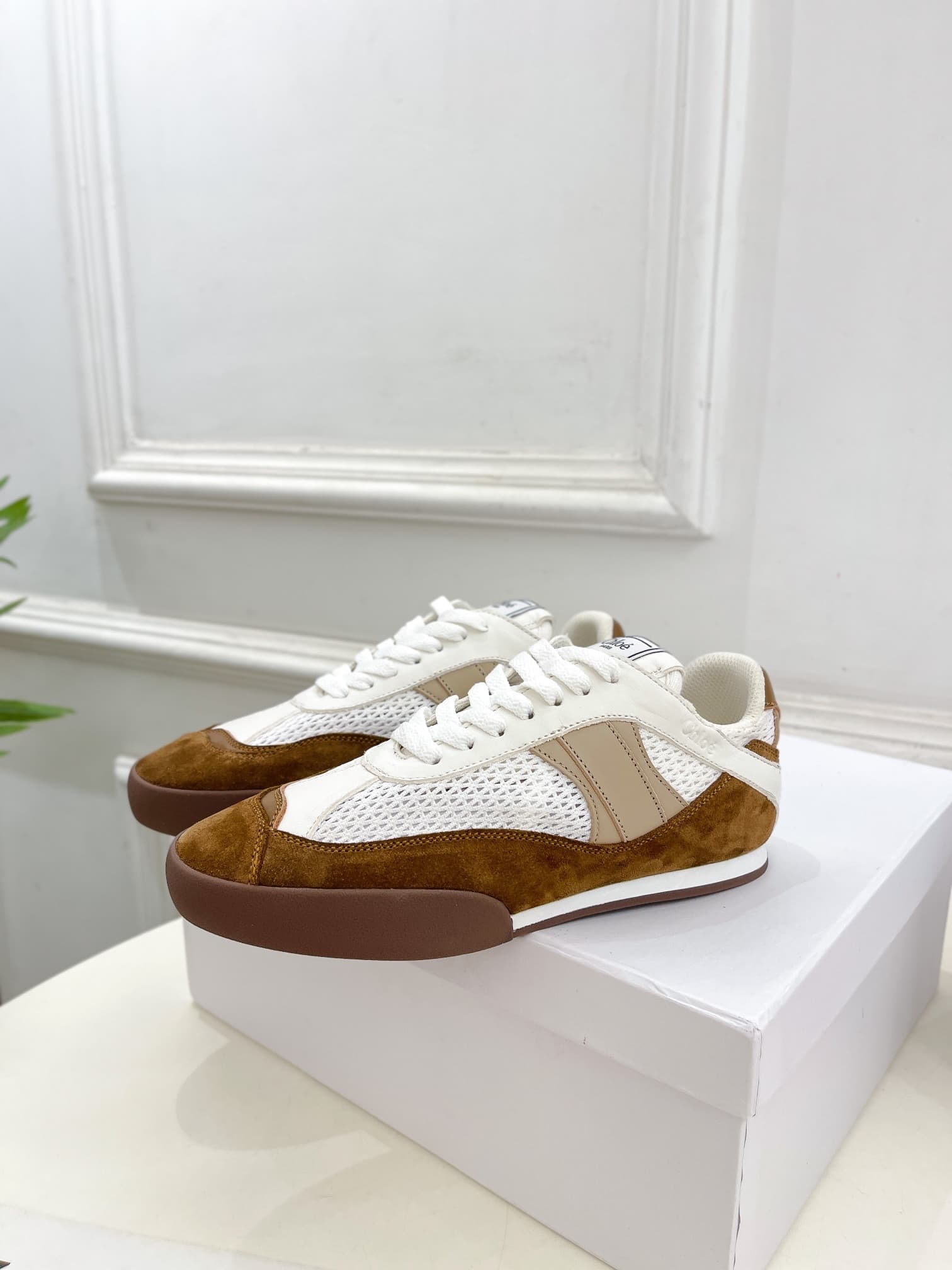 Chloe Women Sneakers