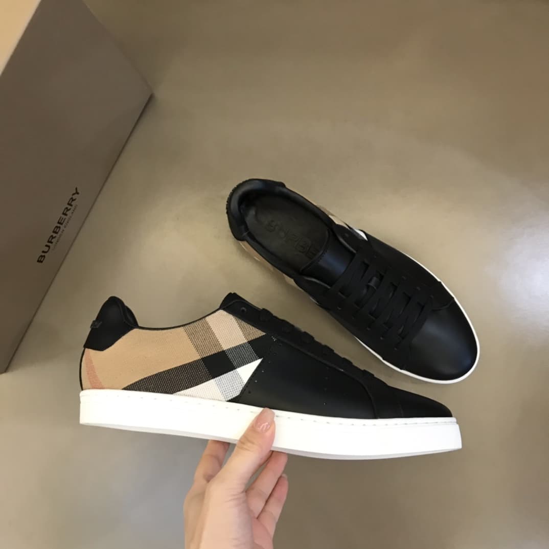 Burberry Men Sneaker