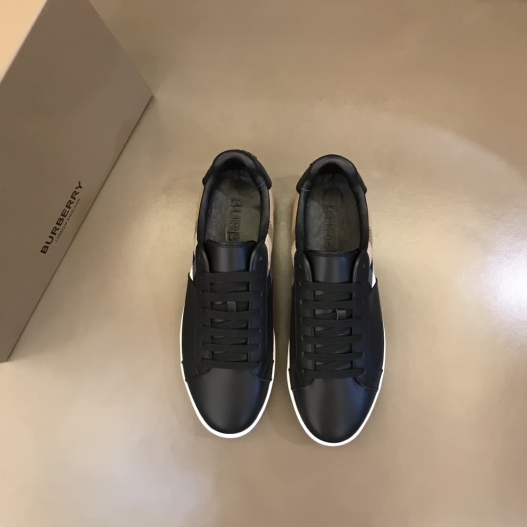 Burberry Men Sneaker