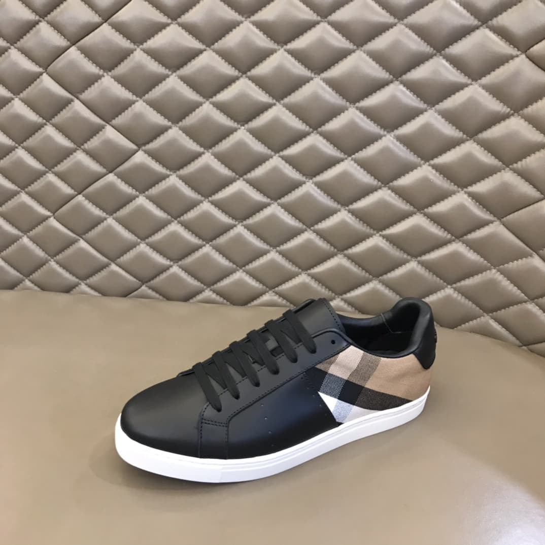 Burberry Men Sneaker