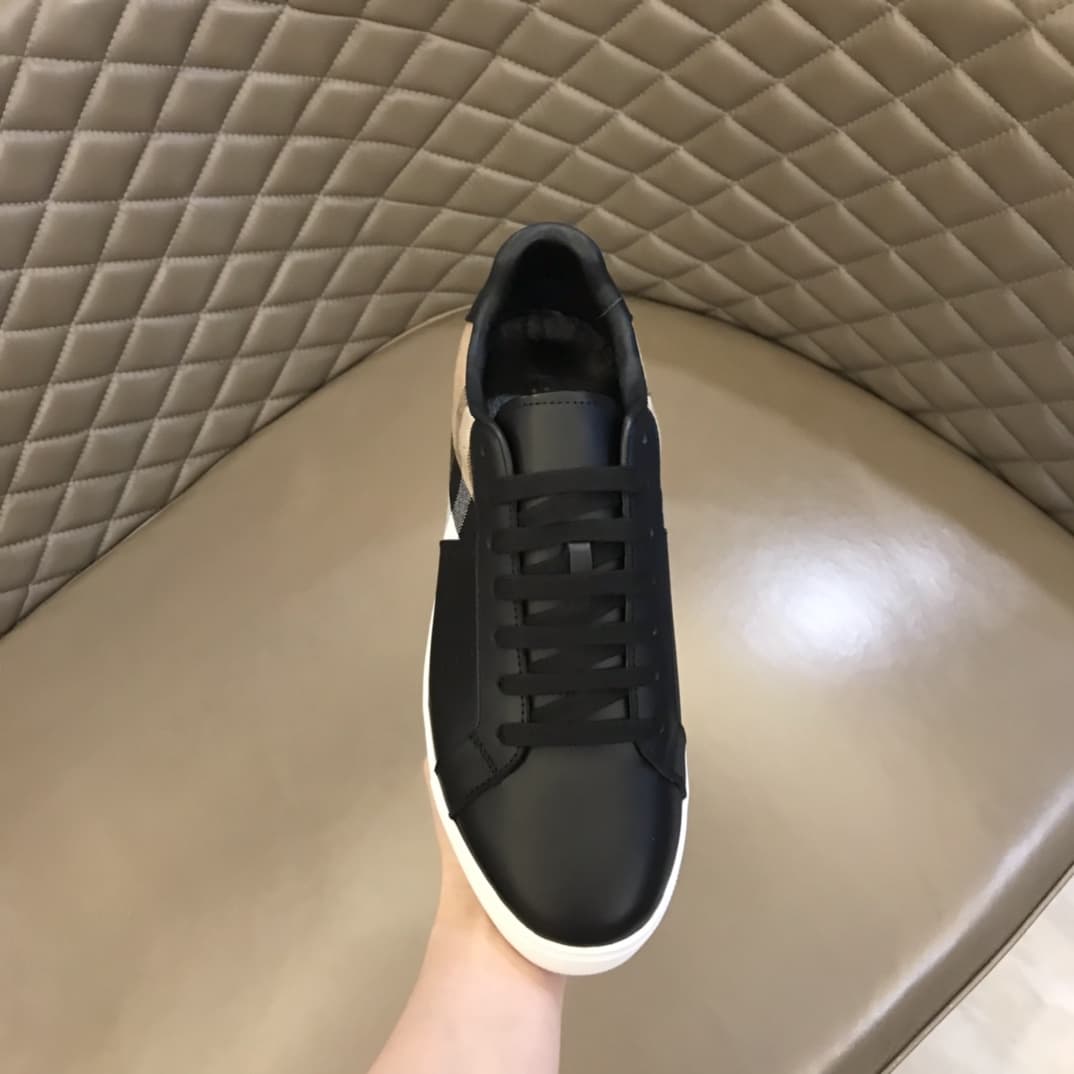 Burberry Men Sneaker