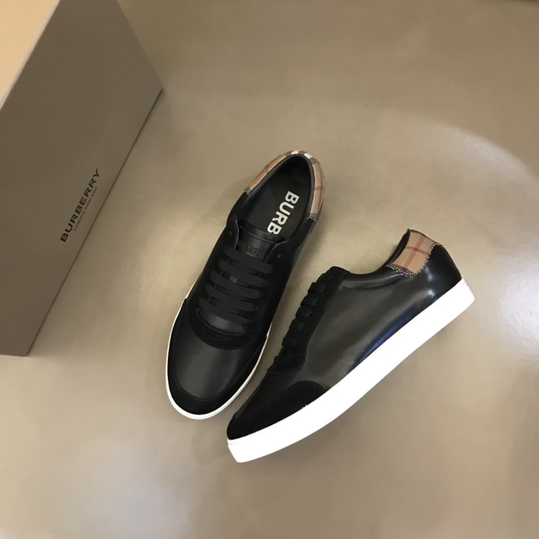 Burberry Men Sneaker