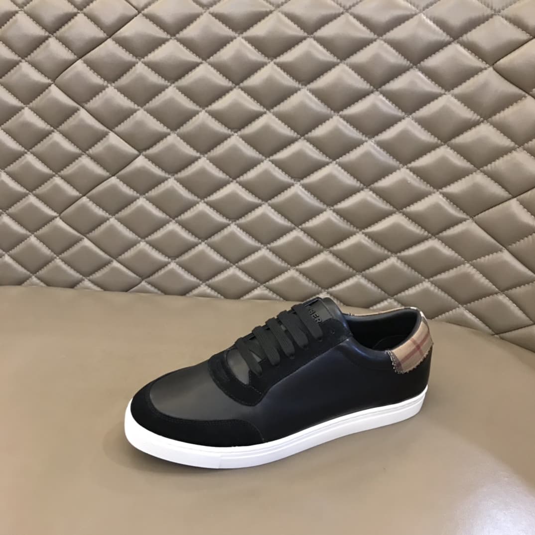 Burberry Men Sneaker