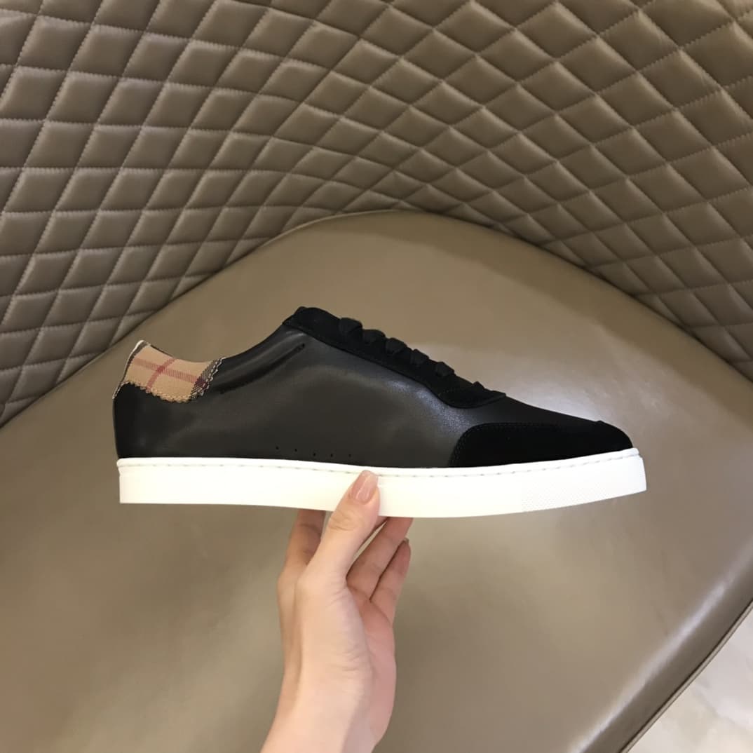 Burberry Men Sneaker