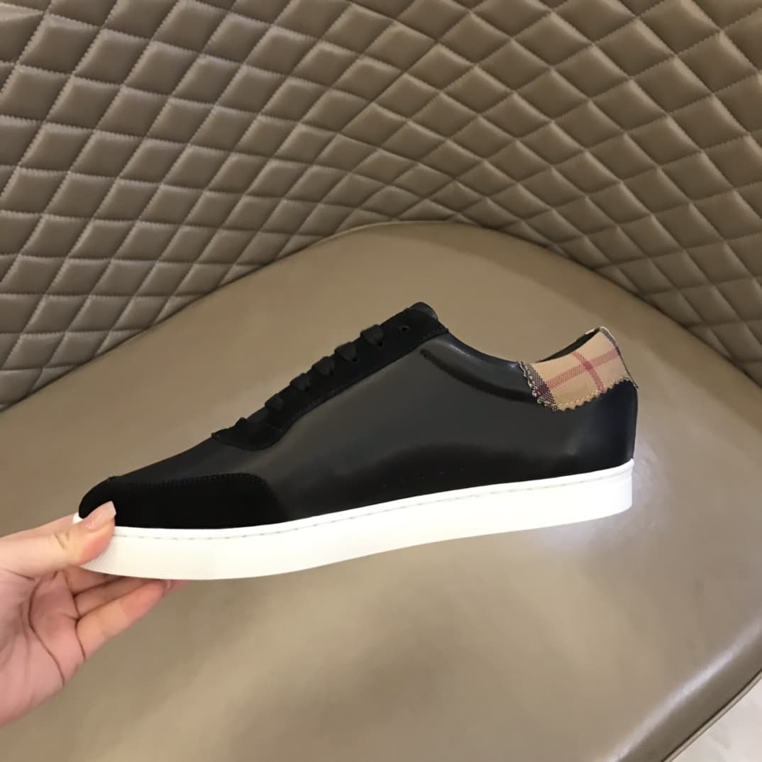 Burberry Men Sneaker