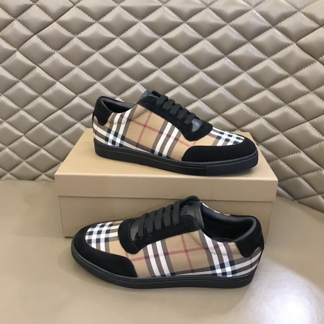 Burberry Men Sneaker