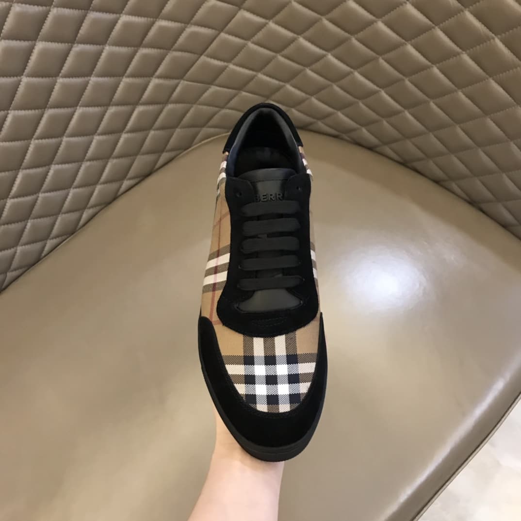 Burberry Men Sneaker