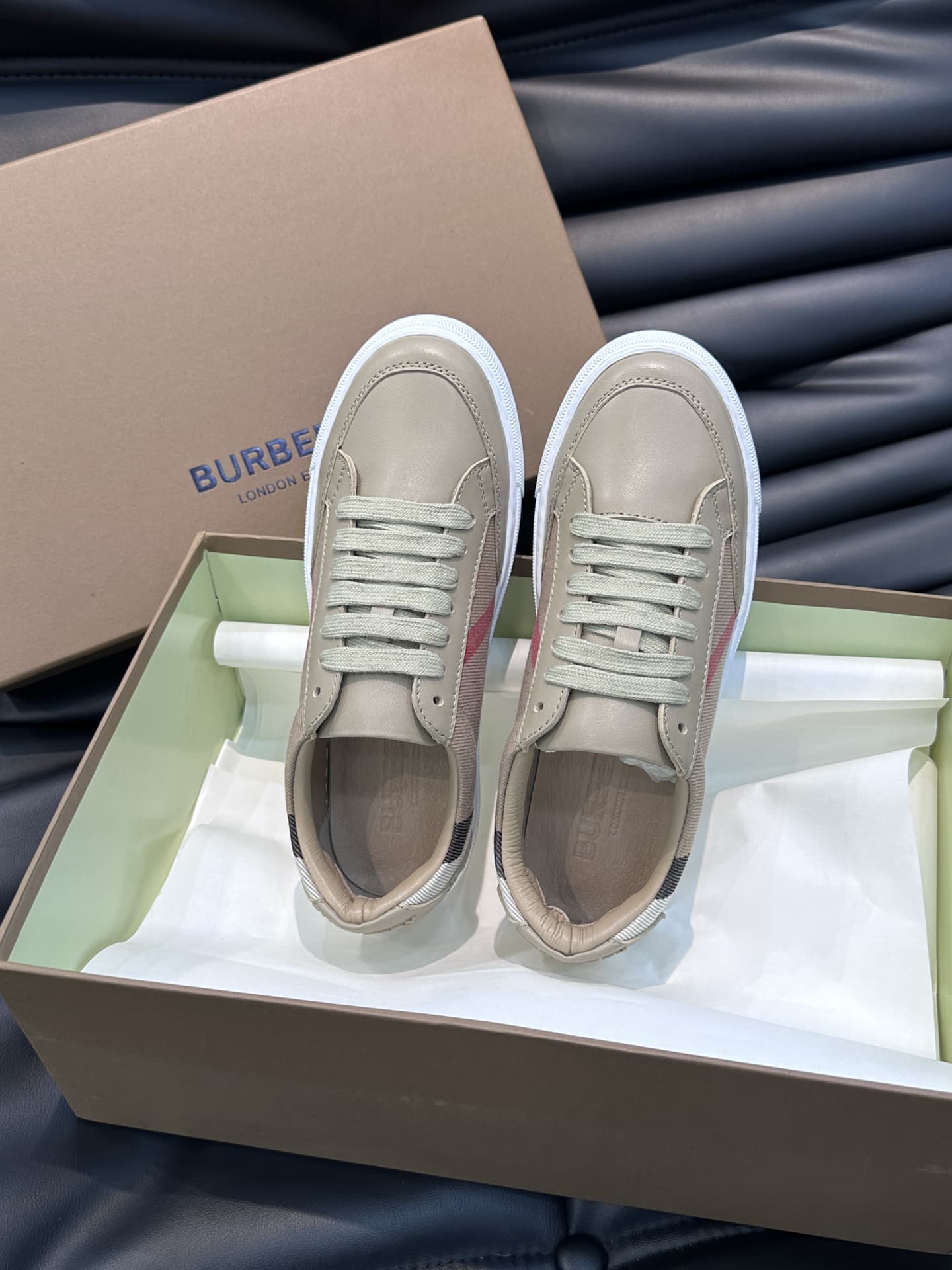 Burberry Men Sneaker