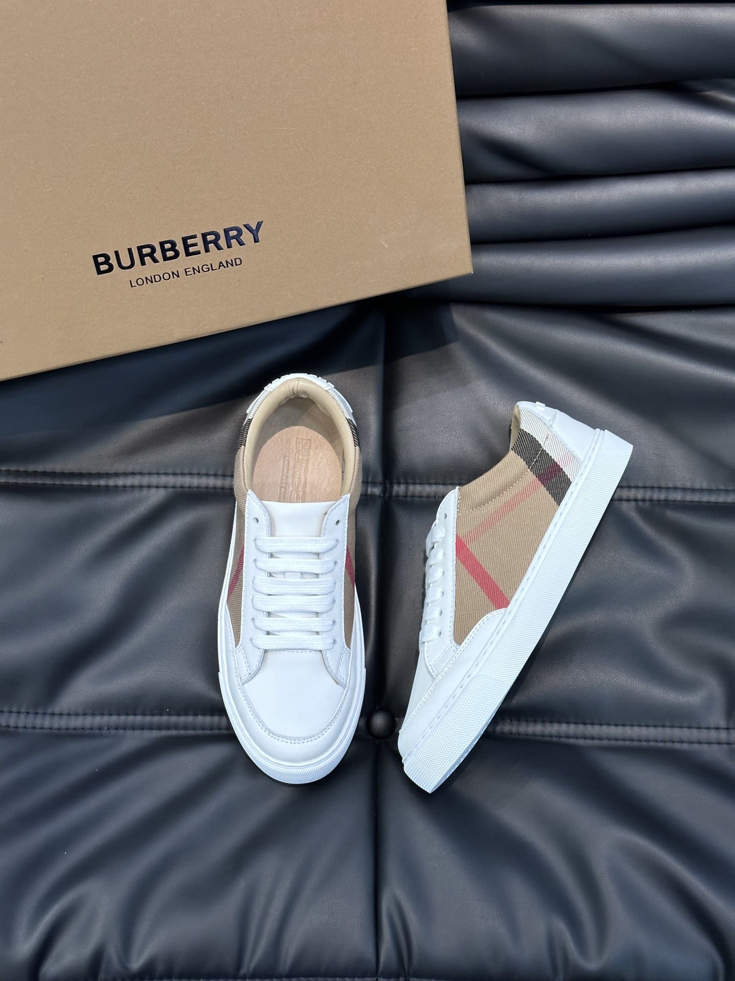 Burberry Men Sneaker