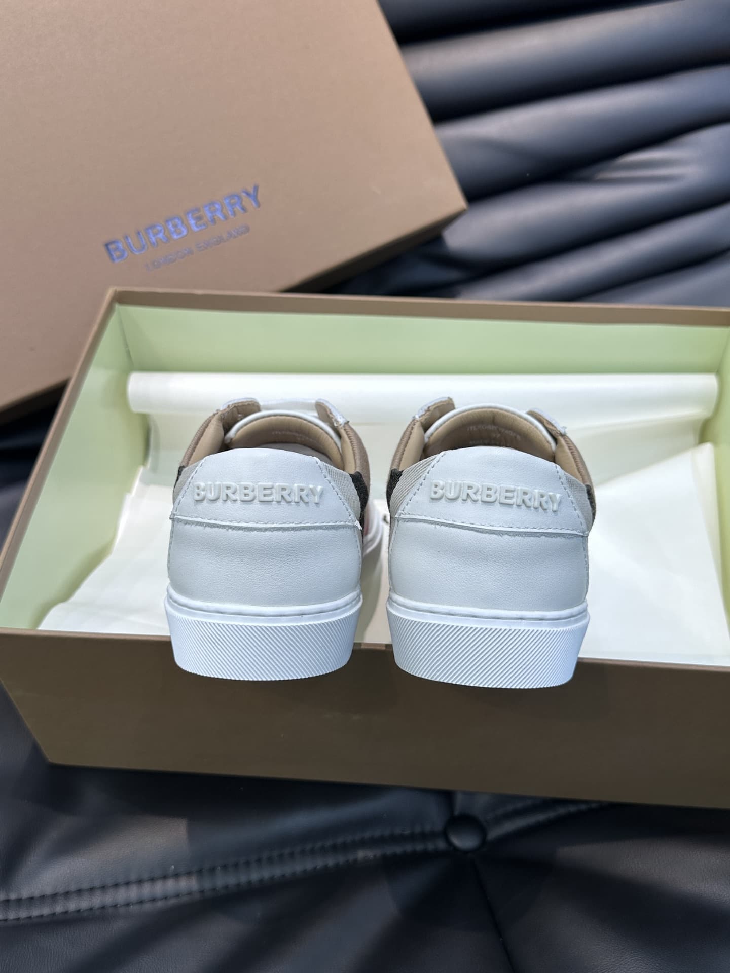 Burberry Men Sneaker