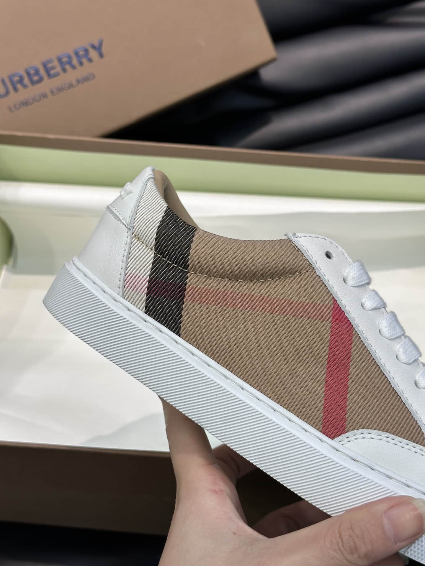 Burberry Men Sneaker