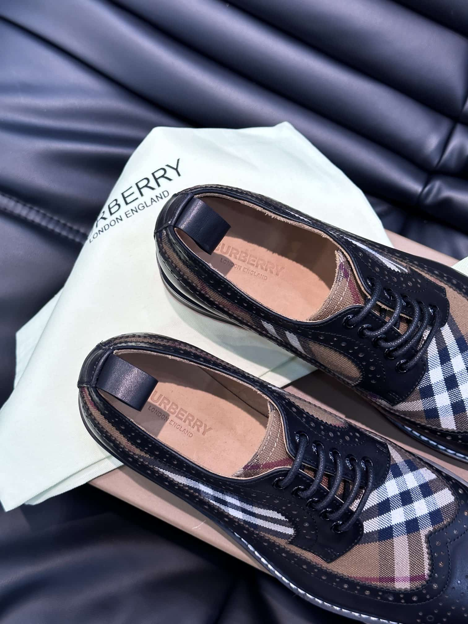 Burberry Men Lace-ups