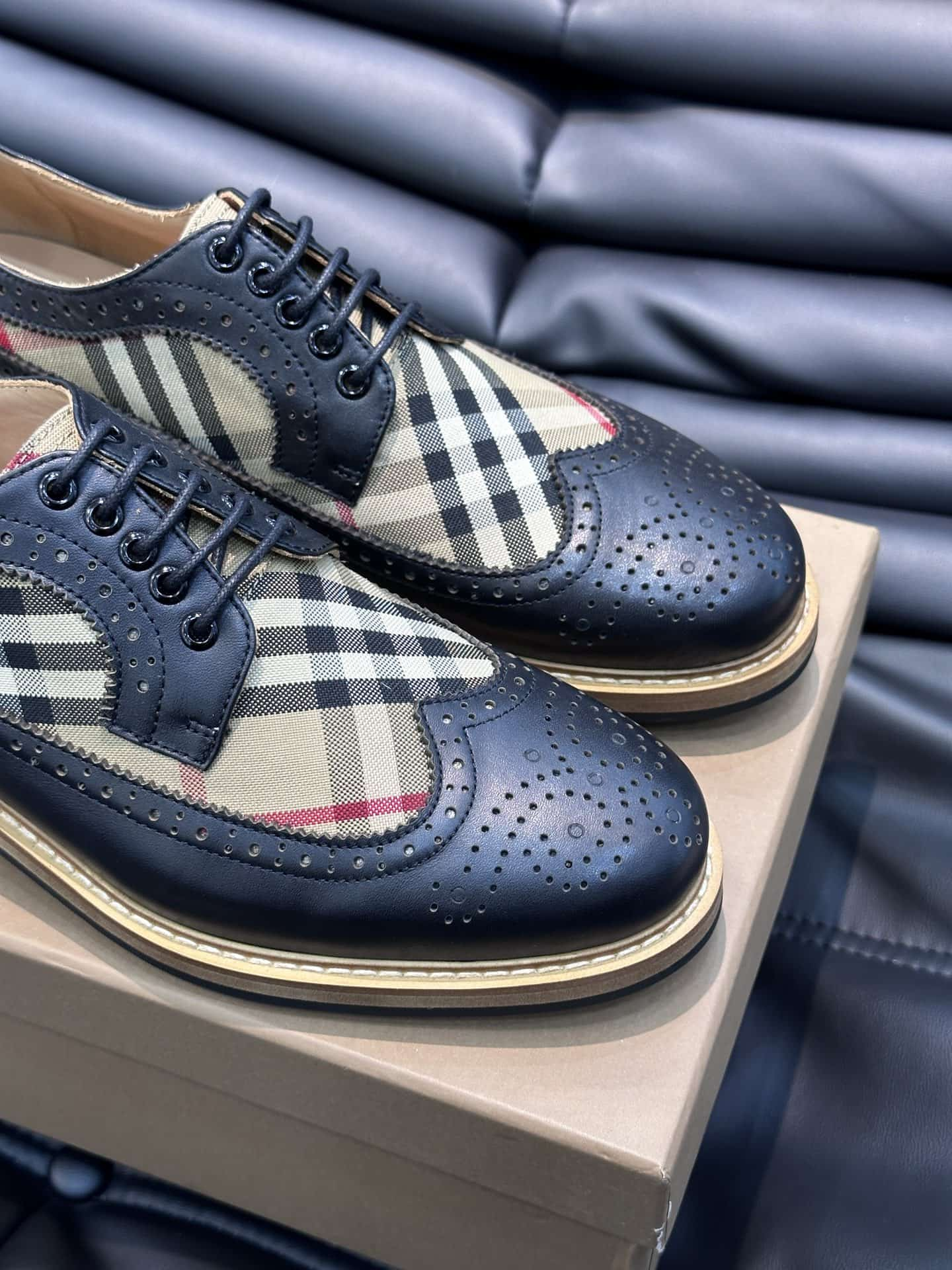 Burberry Men Lace-ups