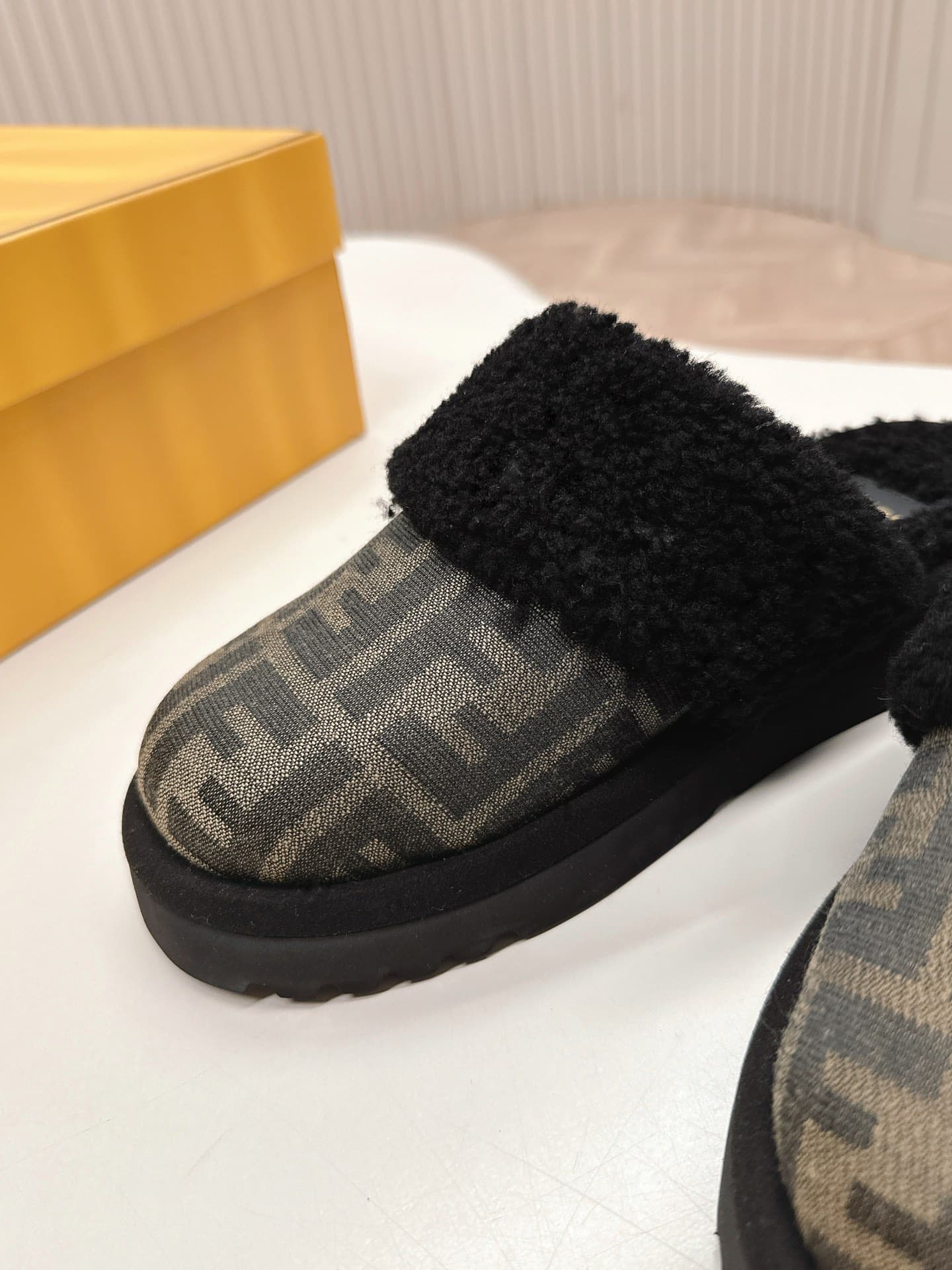 Fendi Women's Slides