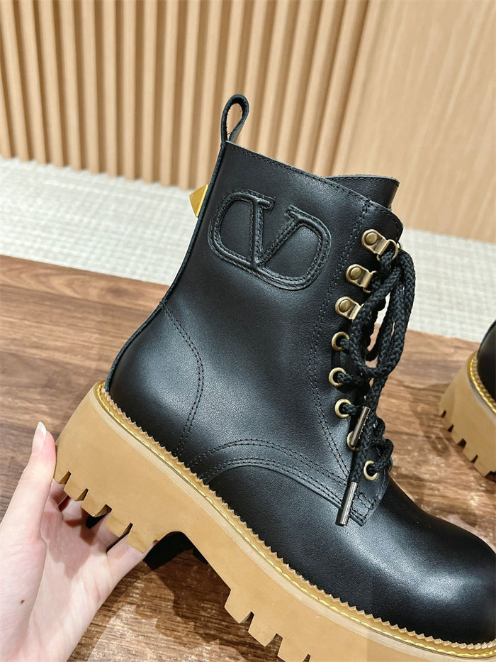 Valentino COMBAT BOOT Lace-up