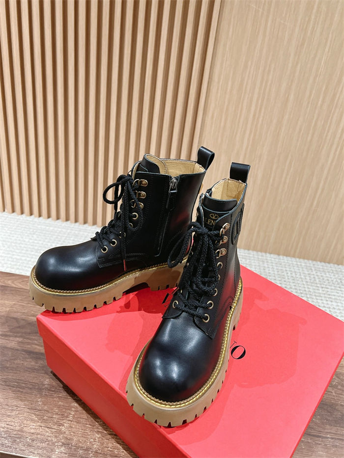 Valentino COMBAT BOOT Lace-up