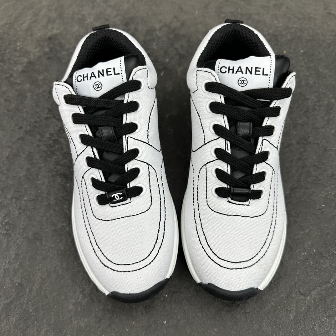 Chanel Men Women Sneaker 