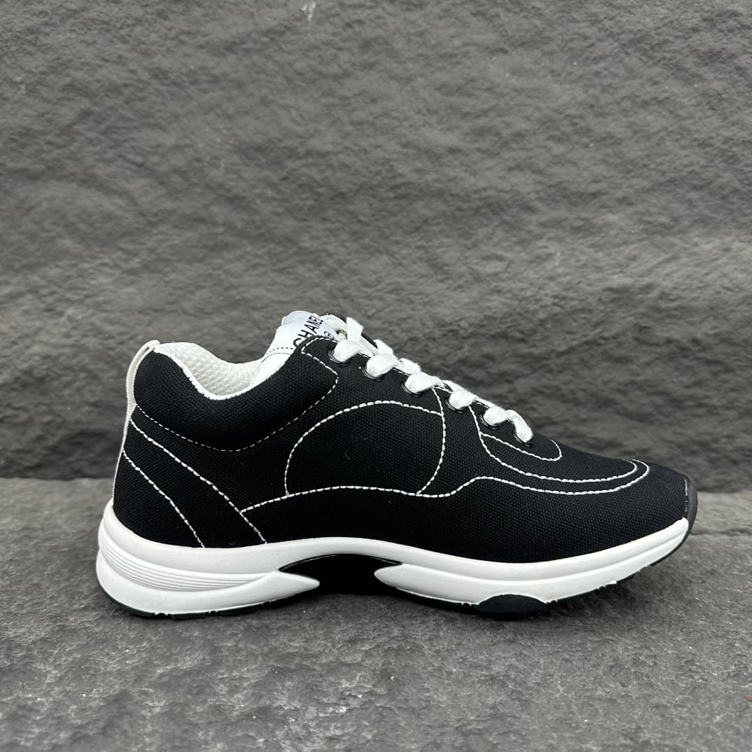 Chanel Men Women Sneaker 