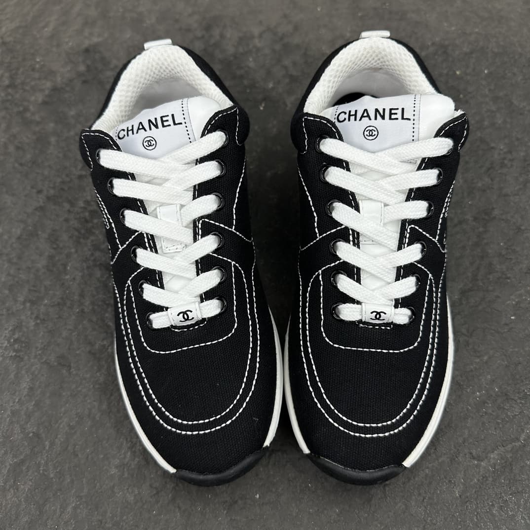 Chanel Men Women Sneaker 