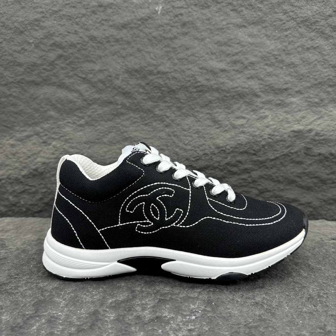 Chanel Men Women Sneaker 