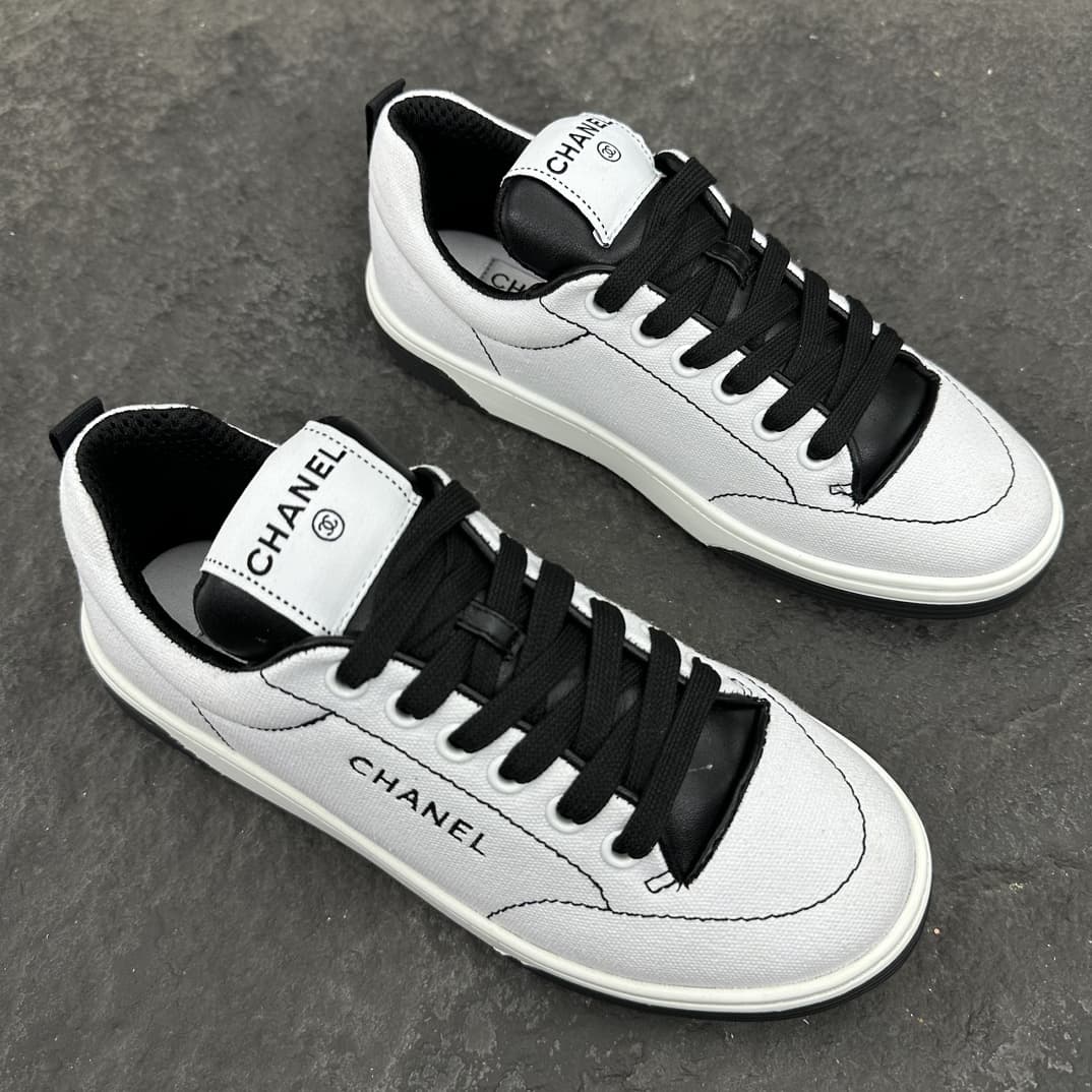 Chanel Men Women Sneaker 