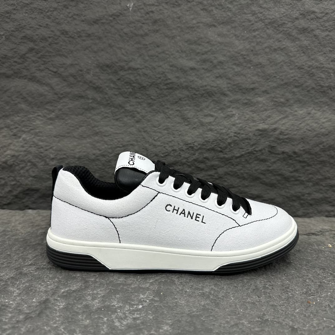 Chanel Men Women Sneaker 