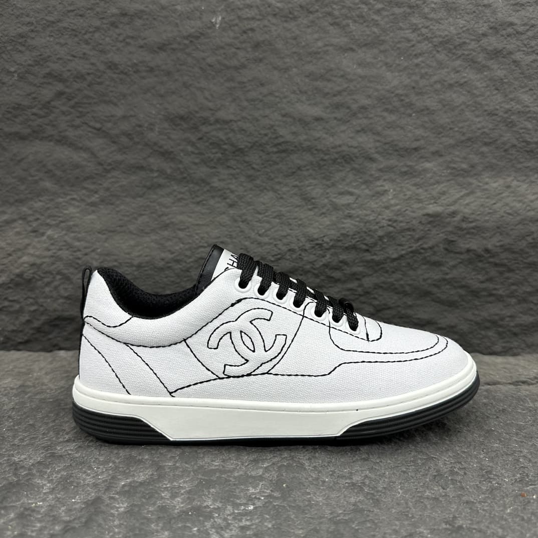 Chanel Men Women Sneaker 