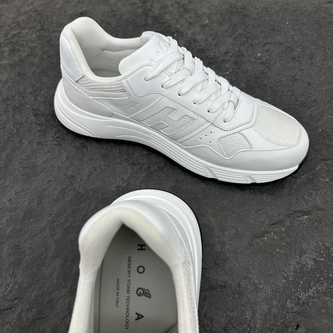 Hogan Sneakers