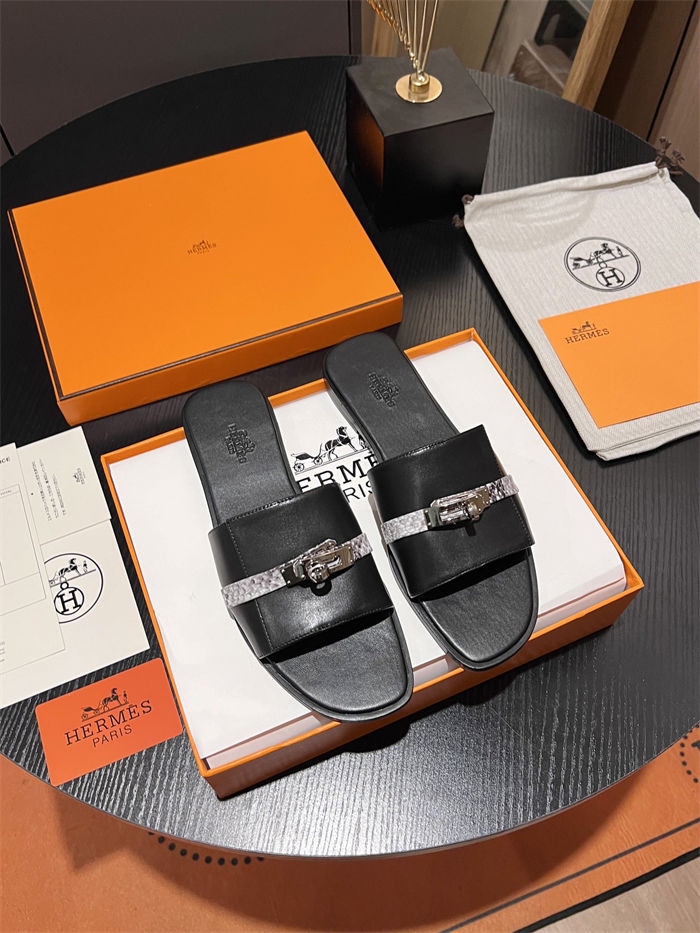 Hermes Giulia Sandals