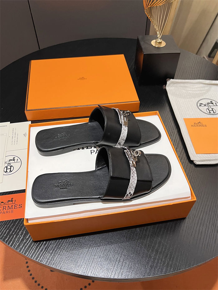 Hermes Giulia Sandals