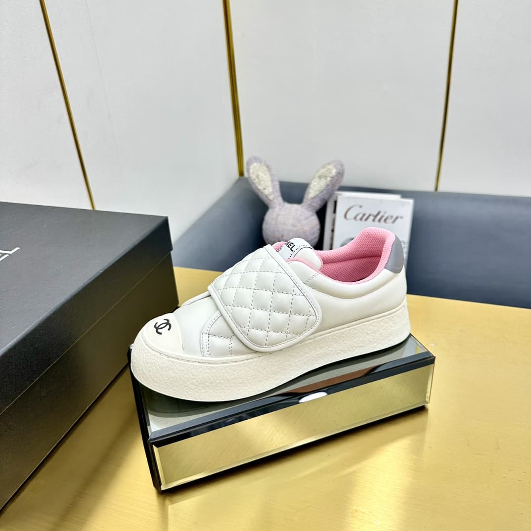 Chanel Women Sneaker