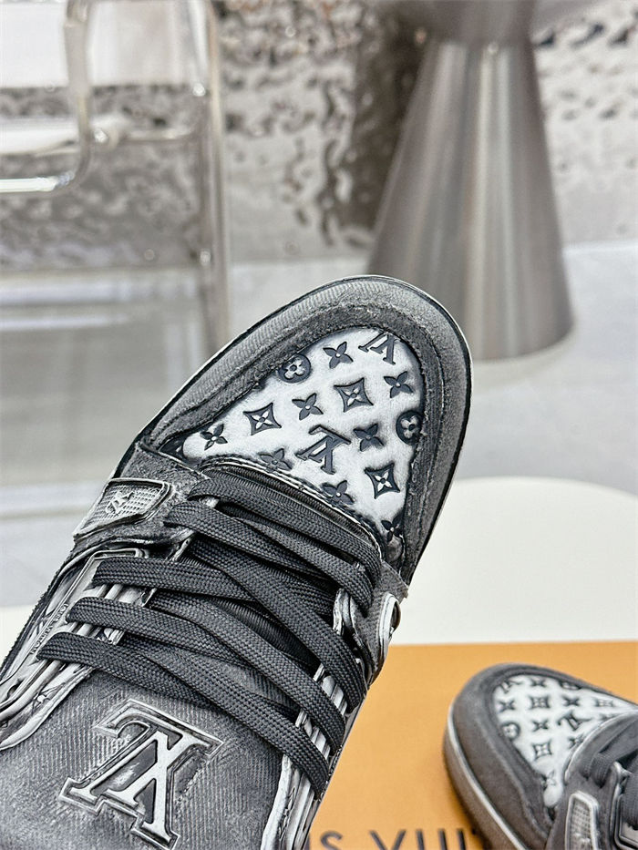 Louis Vuitton LV Trainer Sneaker Brushed