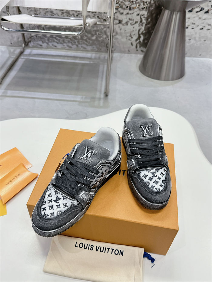 Louis Vuitton LV Trainer Sneaker Brushed