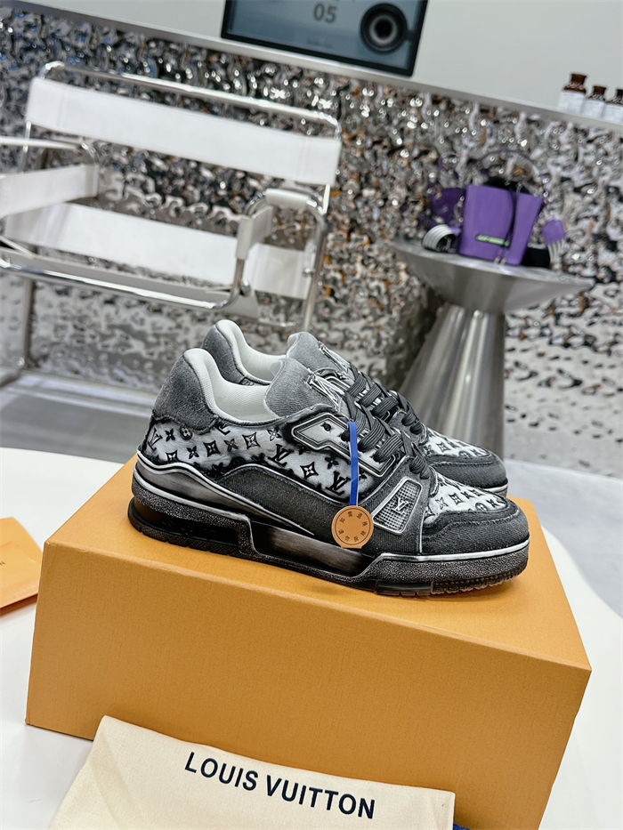 Louis Vuitton LV Trainer Sneaker Brushed