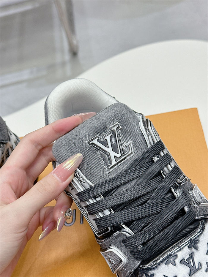 Louis Vuitton LV Trainer Sneaker Brushed