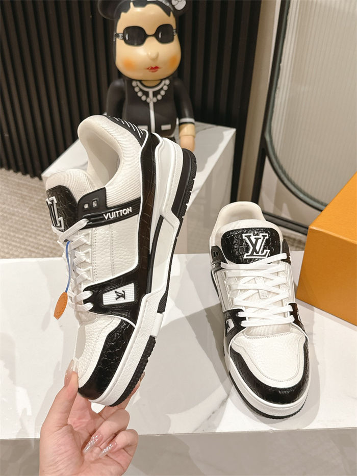 Louis Vuitton Men LV Trainer Sneaker Crocodile