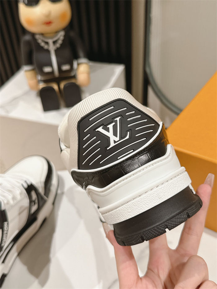 Louis Vuitton Men LV Trainer Sneaker Crocodile