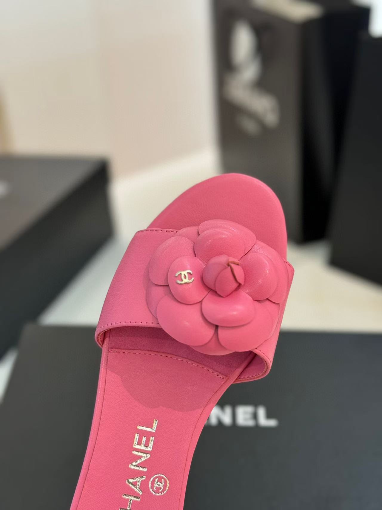 Chanel Women Flat Slippers