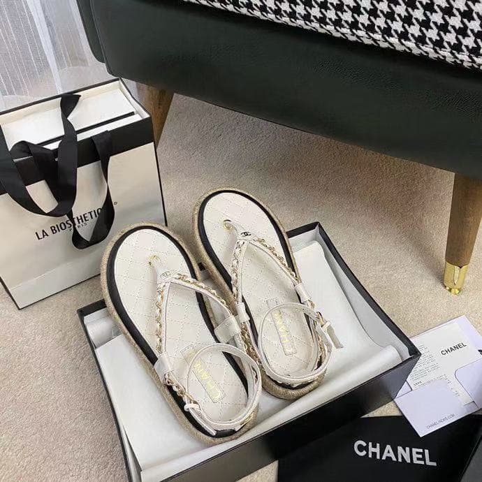 Chanel Lambskin Chain CC Thong Espadrille Sandals