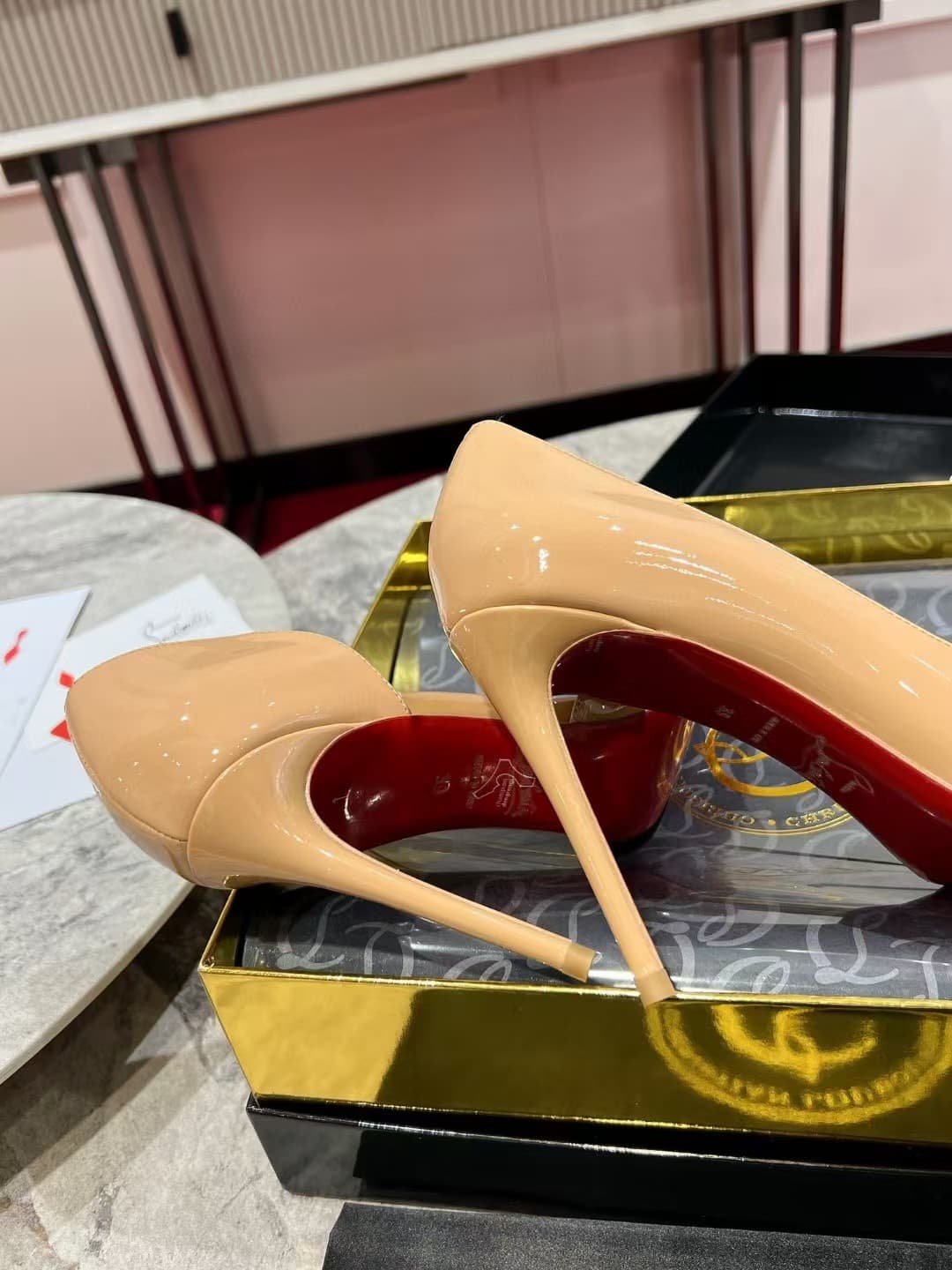 Christian Louboutin Iriza 100 mm Patent calf Blush Pumps