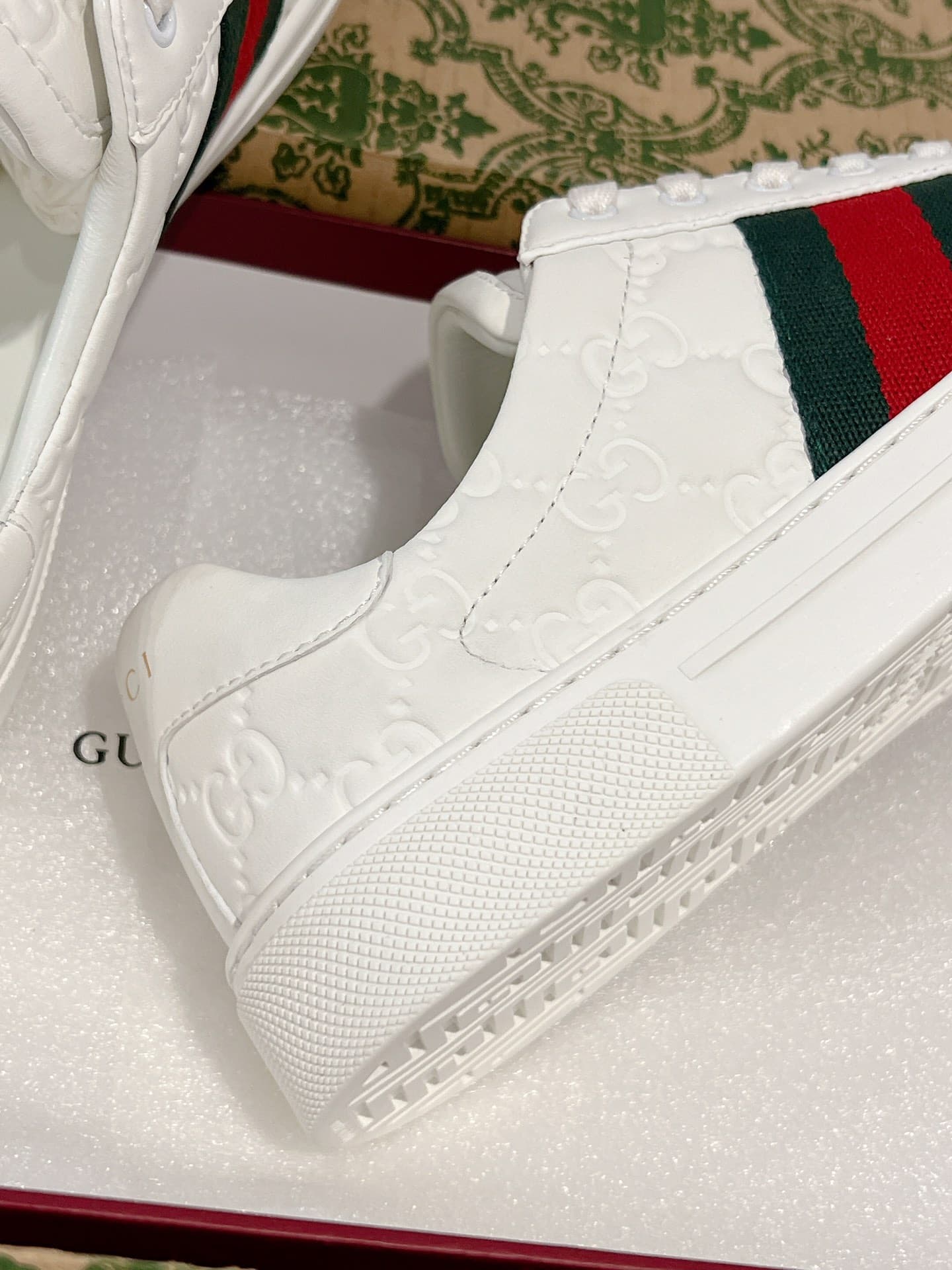 Gucci Ace Men Women Low-top Sneaker 