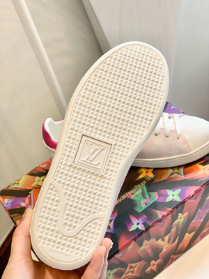 Louis Vuitton Frontrow Sneaker In Pink