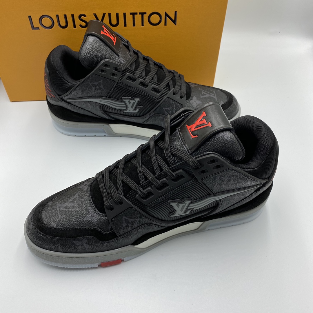 Louis Vuitton Escale Time Out Sneaker In Blue