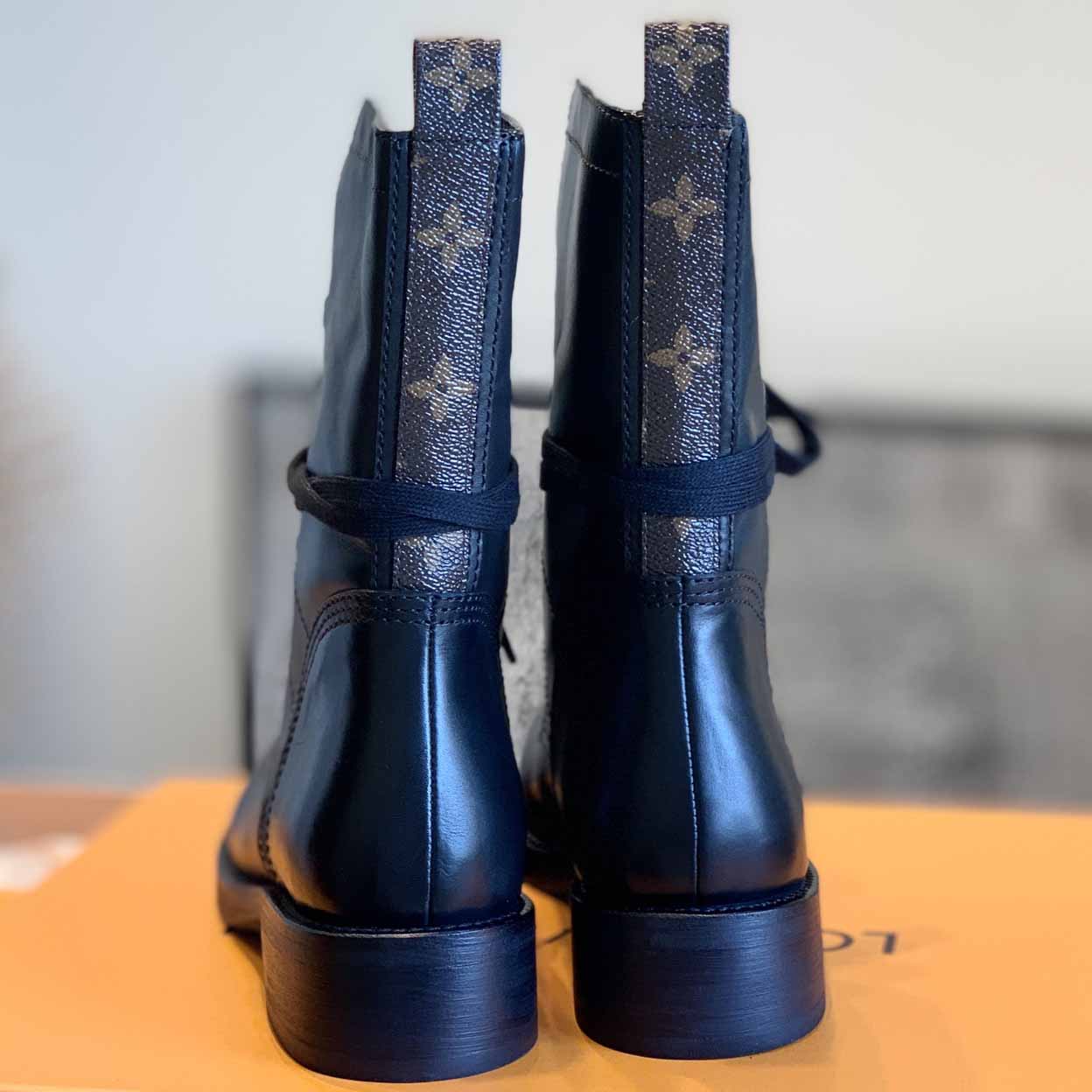 Louis Vuitton Black High boot