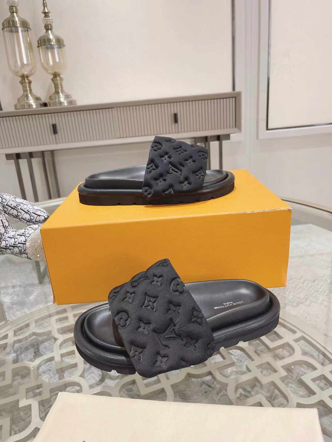 Louis Vuitton Pool Pillow Flat Comfort Mule