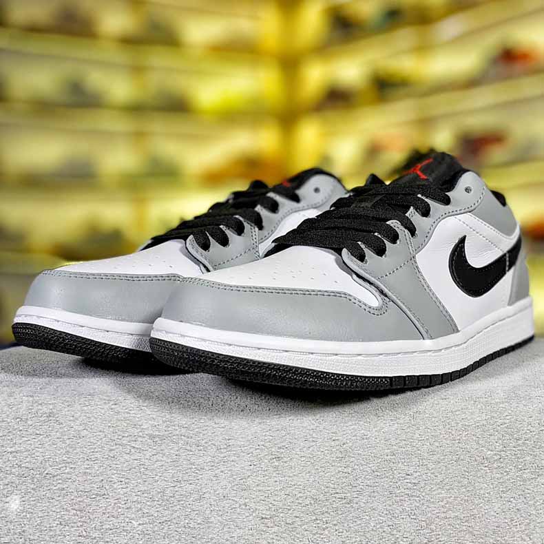 Air Jordan 1 Low Light Smoke Grey 553558 030