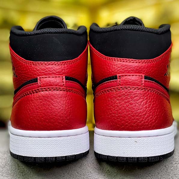 Air Jordan 1 MID Black/GYM Red-White 554724-054