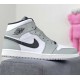 Air Jordan 1 Mid Light Smoke Grey 554724-092