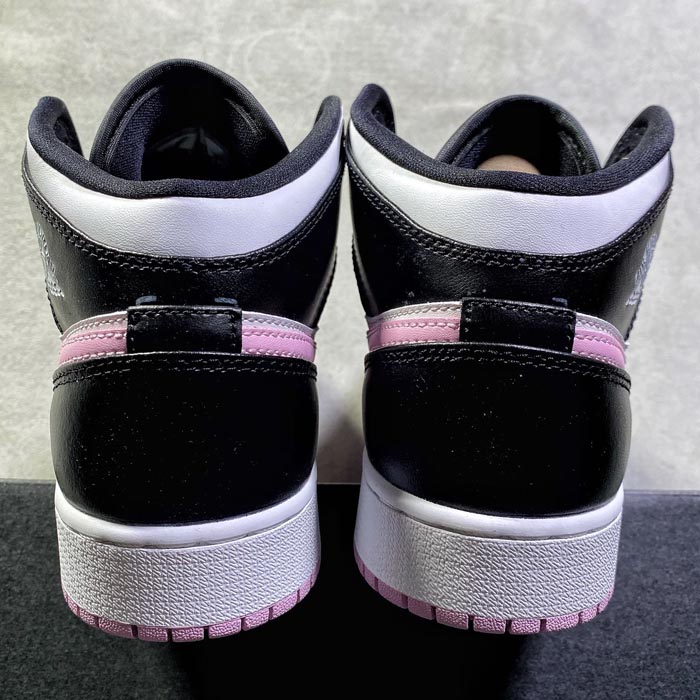 Air Jordan 1 MID (GS) Arctic Pink 555112-103